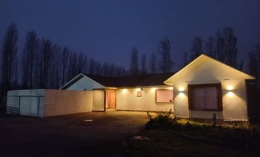 ARRIENDO HERMOSA CASA EN EXCLUSIVO CONDOMINIO