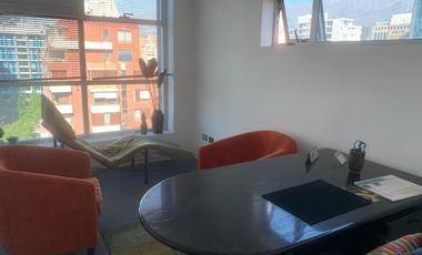 ARRIENDO OFICINA  EN EL CORAZON DE LAS CONDES