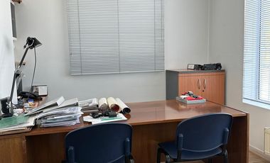 ESPECTACULAR CASA OFICINA EN EL GOLF