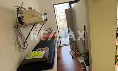 LOCAL COMERCIAL AL LADO DE ZEN HOUSE, CERCA DEL EL MIRADOR. - (3)