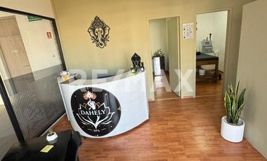 LOCAL COMERCIAL AL LADO DE ZEN HOUSE, CERCA DEL EL MIRADOR. - (3)