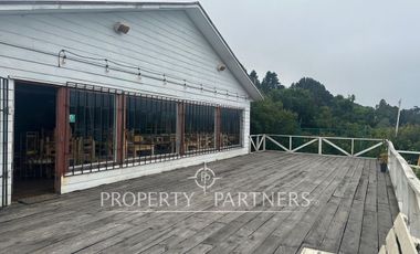 ¡Excelente oportunidad de Inversión! Casa habilitada para restaurante con preciosa vista al mar - Sector costero de Valdivia