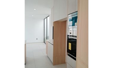 CASA RESIDENCIAL EN VENTA FRACC. LA CARTUJA, AL SUR DE PACHUCA