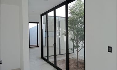 CASA RESIDENCIAL EN VENTA FRACC. LA CARTUJA, AL SUR DE PACHUCA