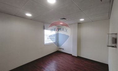 ¡Excepcional Oportunidad oficina lo Barnechea!!