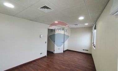 ¡Excepcional Oportunidad oficina lo Barnechea!!