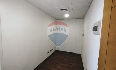 ¡Excepcional Oportunidad oficina lo Barnechea!!