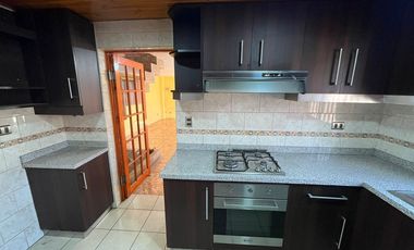 Arriendo con excelente conectividad