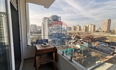 Comodo Depto cerca de la estación de metro Ñuble