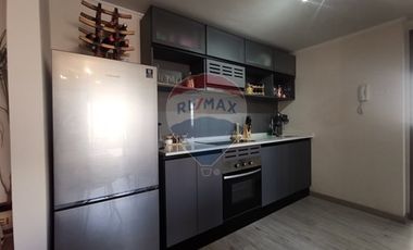 Comodo Depto cerca de la estación de metro Ñuble