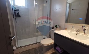 Comodo Depto cerca de la estación de metro Ñuble