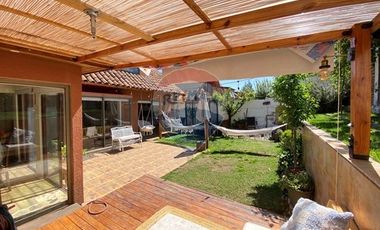 Casa 4D+3D+2E y Quincho. La Florida