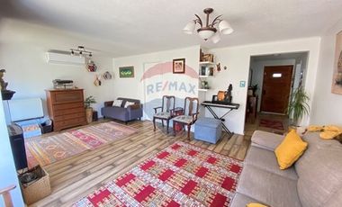 Casa 4D+3D+2E y Quincho. La Florida