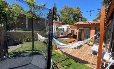 Casa 4D+3D+2E y Quincho. La Florida