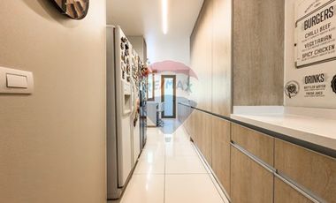 DUPLEX CON JARDIN PRIVADO