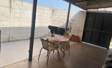 Propiedad en Vta para inversión, 3 casas La Granja