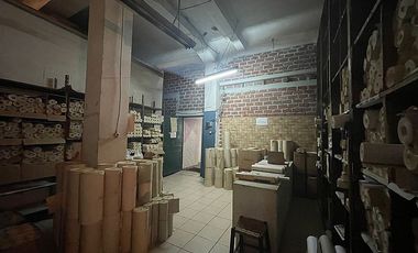 SE VENDE AMPLIO LOCAL COMERCIAL / OFICINA (CÓD. 555)