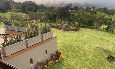 ALQUILER – CASA MACADAMIA DEL RÍO, LA CALERA