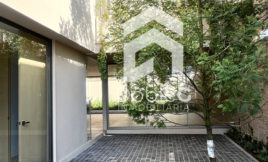 Hermosa casa en Venta Lomas de Juriquilla con cuarto de servicio