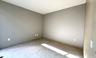 Hermosa casa en Venta Lomas de Juriquilla con cuarto de servicio