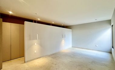 Hermosa casa en Venta Lomas de Juriquilla con cuarto de servicio