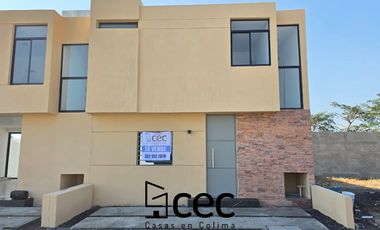 CASA EN VENTA 2 PLANTAS, 2 RECÁMARAS, 2.5 BAÑOS, COCHERA PARA 2 AUTOS