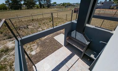 Duplex a Estrenar en Sicardi - Escritura Inmediata