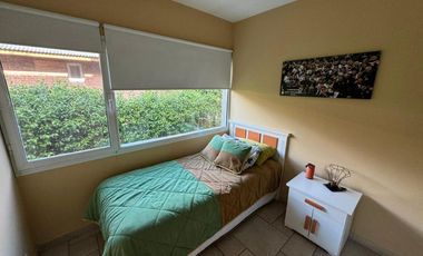 Casa en VENTA Barrio Privado La Comarca , Centenario.