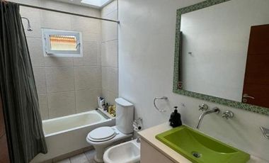 Casa en VENTA Barrio Privado La Comarca , Centenario.