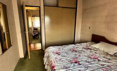 Departamento cuatro ambientes cochera a la venta en Lanus