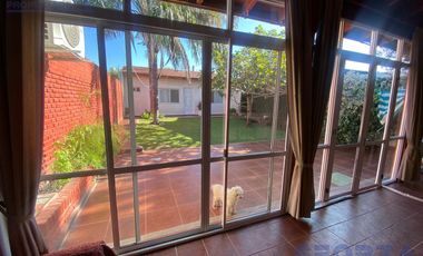 Venta Casa + Depto en