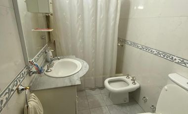 Venta Casa + Depto en