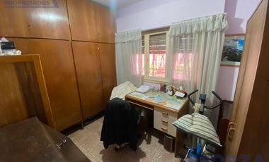 Venta Casa + Depto en