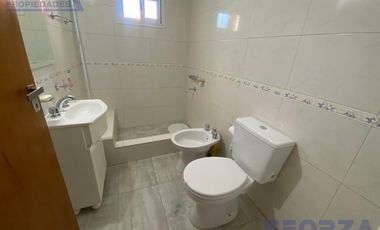 Venta Casa + Depto en