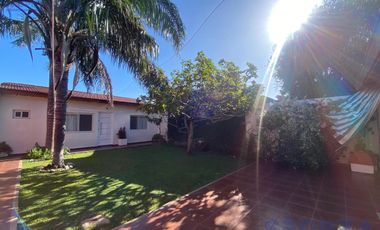 Venta Casa + Depto en