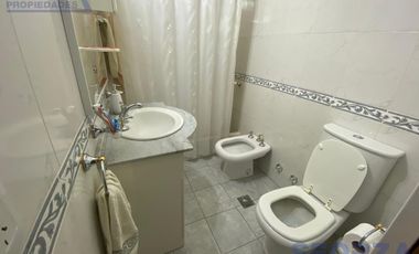 Venta Casa + Depto en