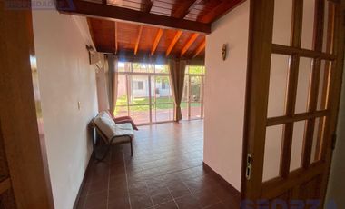 Venta Casa + Depto en