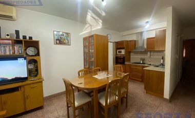 Venta Casa + Depto en