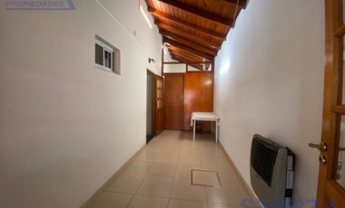 Venta Casa + Depto en