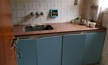 CHALET 5 AMBIENTES CON QUINCHO EN PINOS DE ANCHORENA