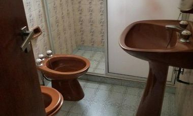 CHALET 5 AMBIENTES CON QUINCHO EN PINOS DE ANCHORENA