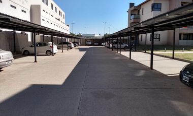 Duplex 2 dorm con cochera en Arguello con pileta, quincho con asador y SUM