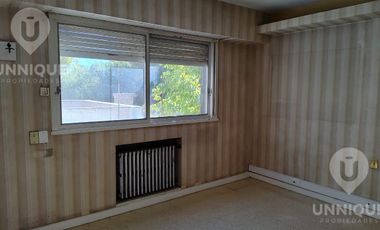 Casa en  Alquiler en centro de Cipolletti ideal para proyectos comerciales consultorios médicos oficinas comerciales