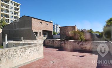 Casa en  Alquiler en centro de Cipolletti ideal para proyectos comerciales consultorios médicos oficinas comerciales