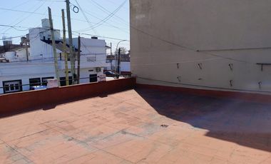 PH en Tte. J. A. Rangugni al 3700, Remedios de Escalada