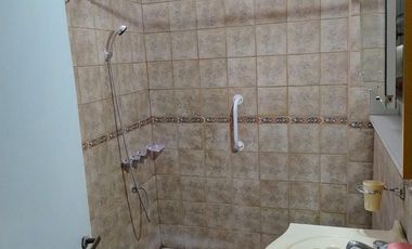 PH en Tte. J. A. Rangugni al 3700, Remedios de Escalada