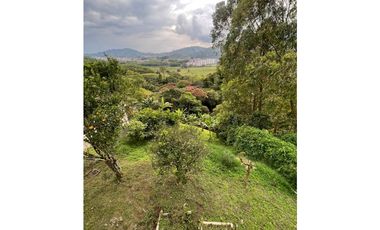 SE VENDE CASA CAMPESTRE EN SANTA ROSA CERCA AL MIRADOR DEL CAFE