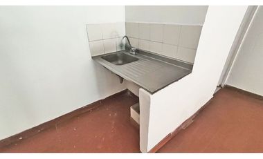 Arriendo bodega 2 pisos, unidad cerrada, Av. Las Vegas, Envigado