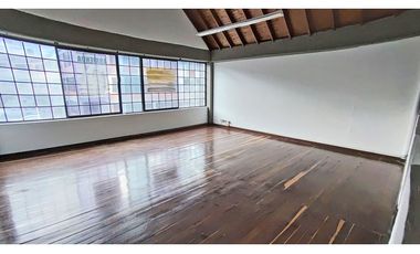 Arriendo bodega 2 pisos, unidad cerrada, Av. Las Vegas, Envigado