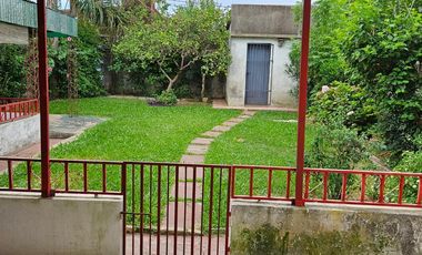 Casa de 2 dormitorios, mas dependencias